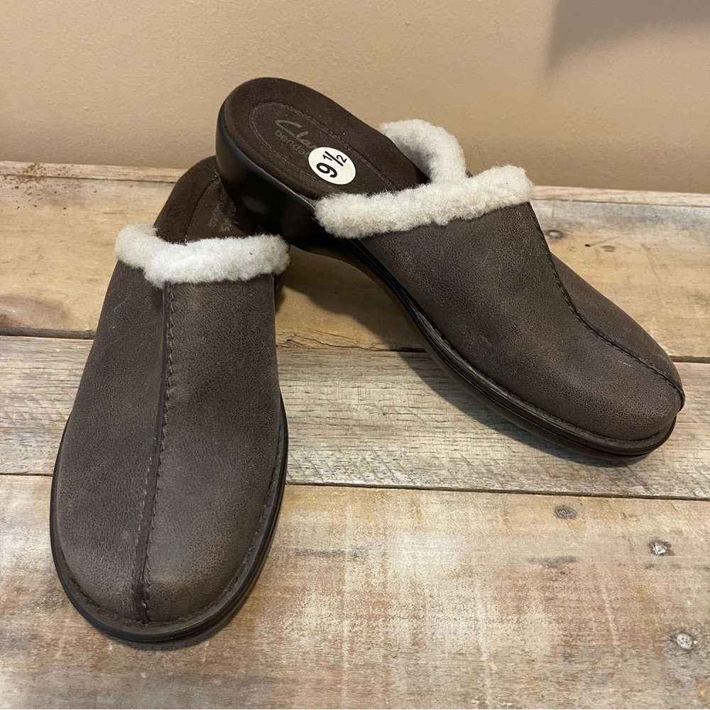 Clarks Slip-on Leather Faux Sherpa Fur Trim Comfort Clogs Mules Shoes